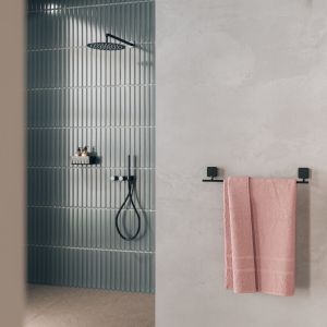 Geesa Topaz Black 917907-06-45-A handdoekrek 45cm zwart